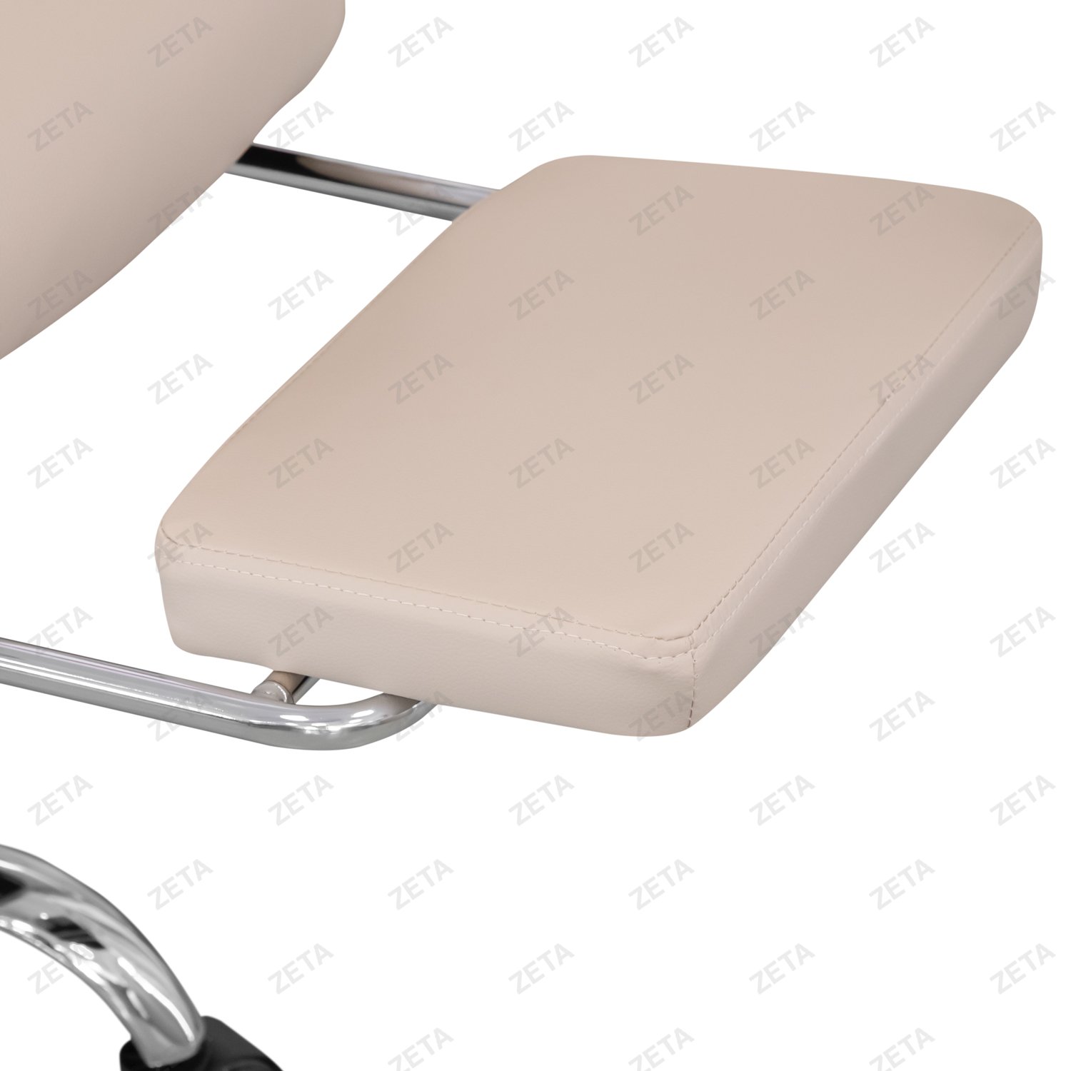 Кресло EQ-5055-1 (бежевый) (ВИ)